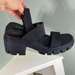 Steve Madden Harly Black Chunky Heel Sandals Elastic Strappy 9 M Lug Sole